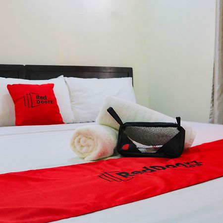 Reddoorz Plus @ Mabolo Cebu Exterior photo